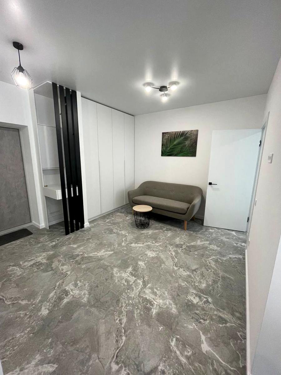 1866412733140753