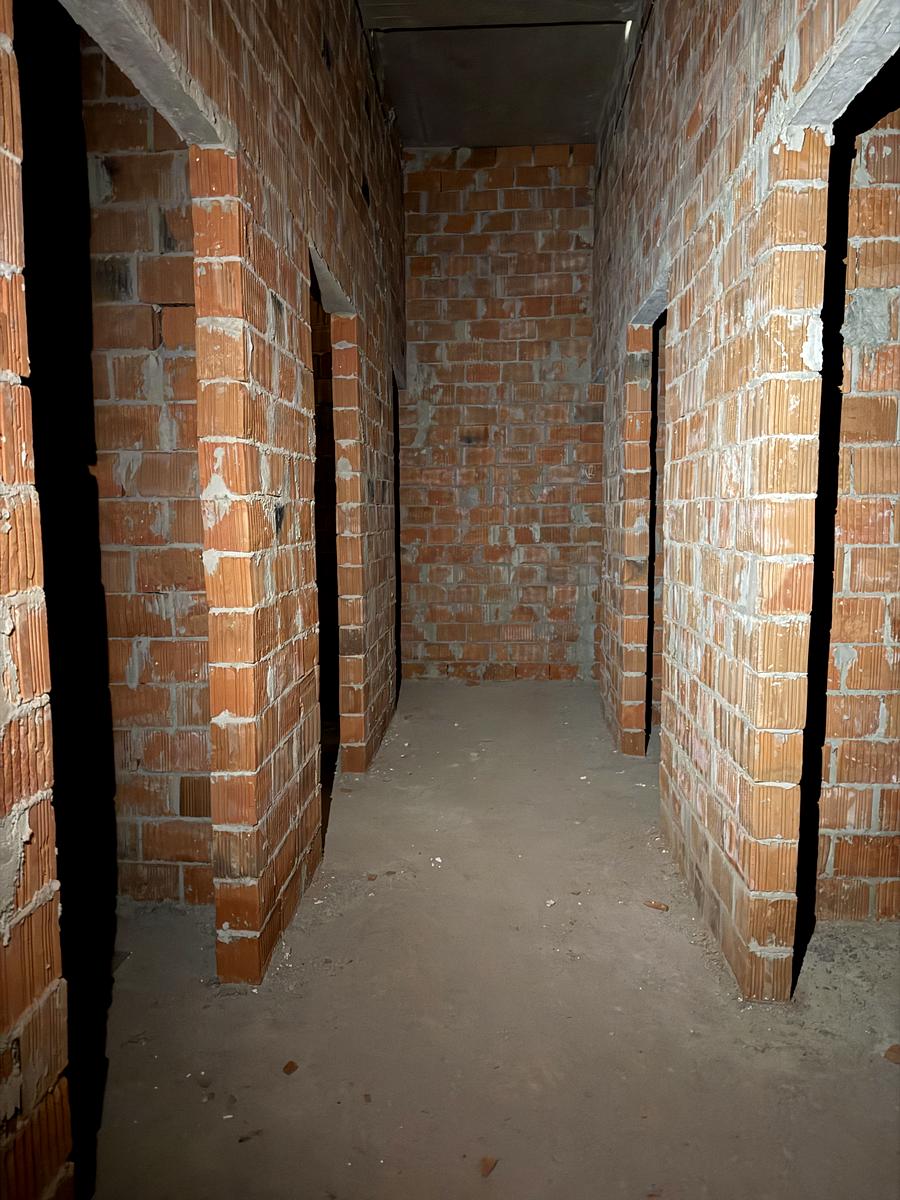 1866418310383974