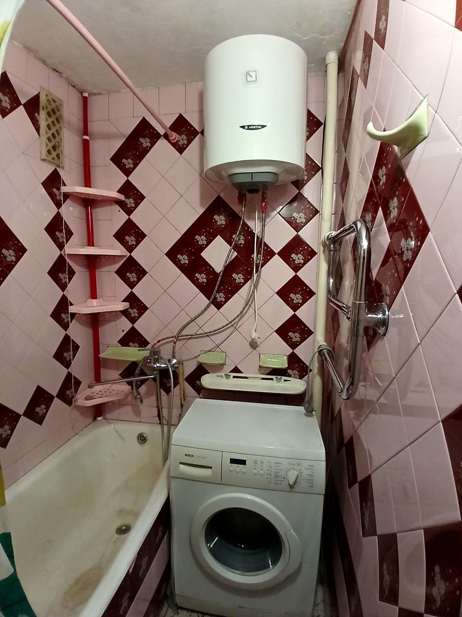 1866420237289055