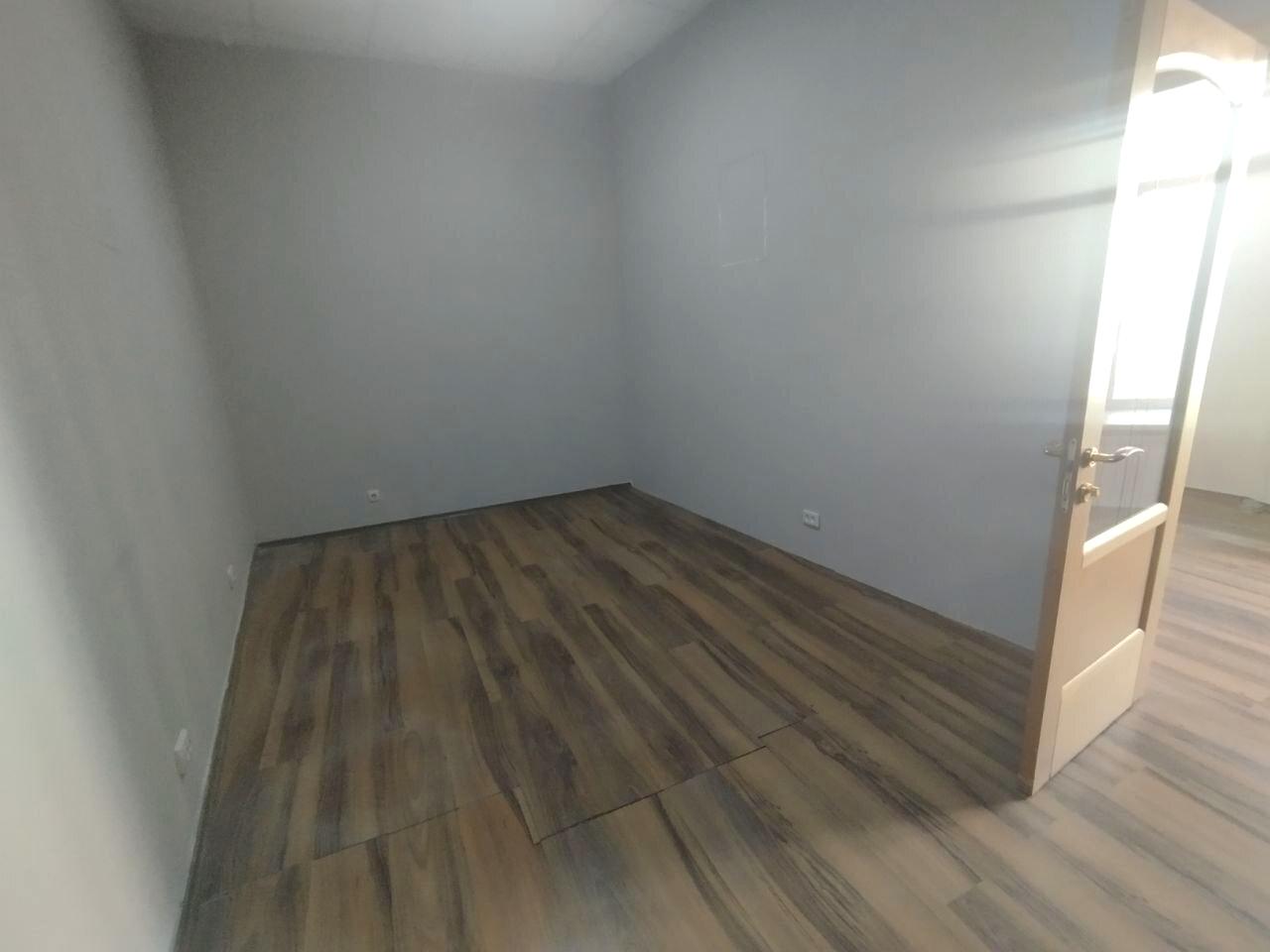 1866420393743284