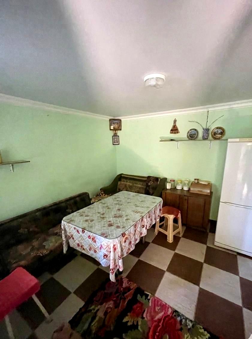 1866422716342383