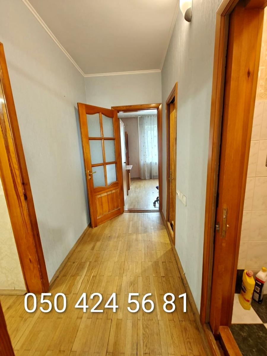 1866423527349683