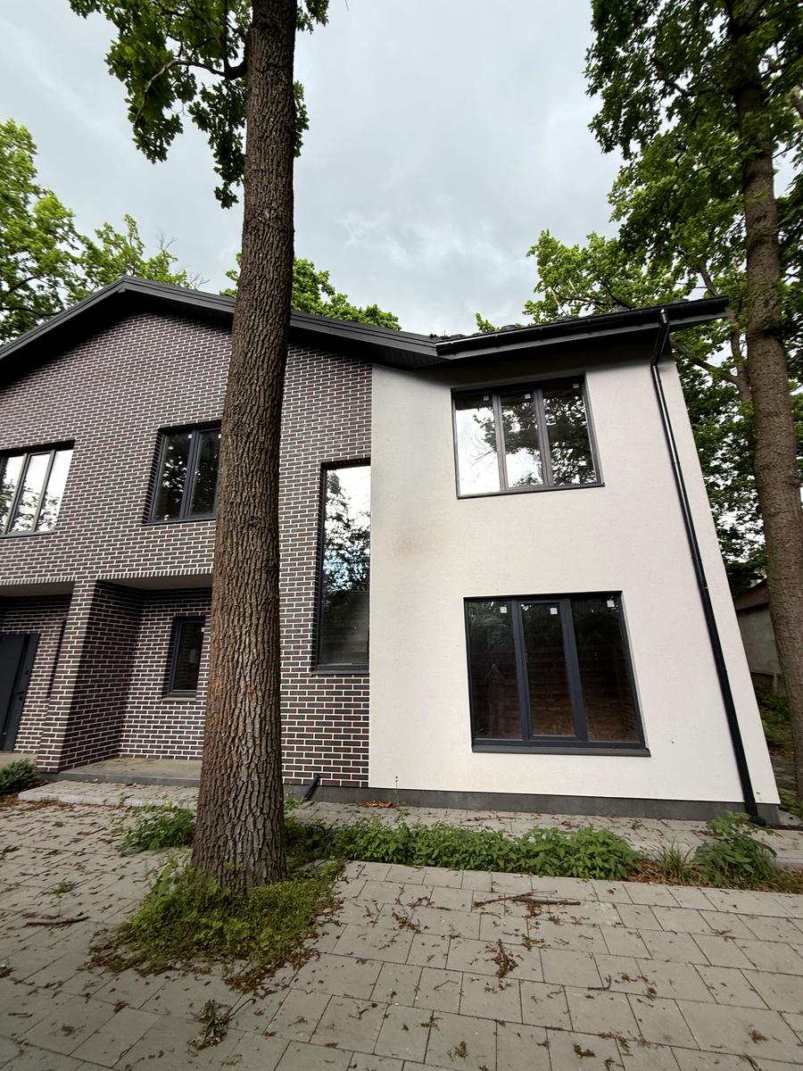 1866426918615984