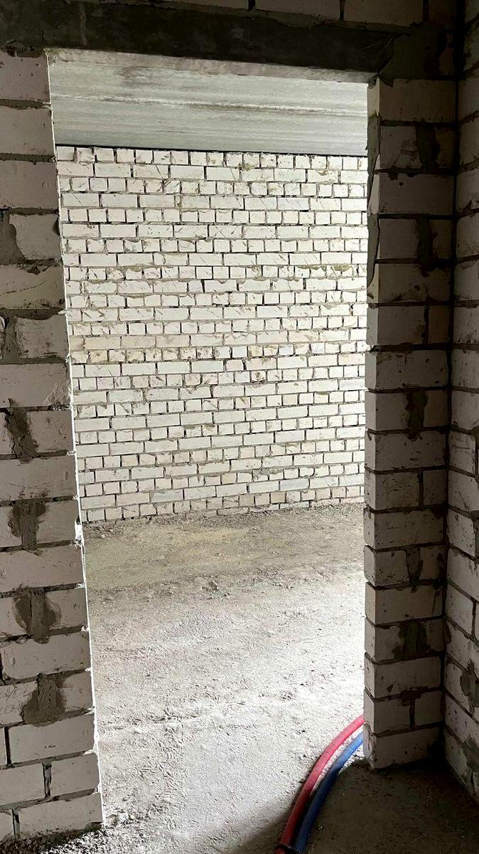 1866427823865836