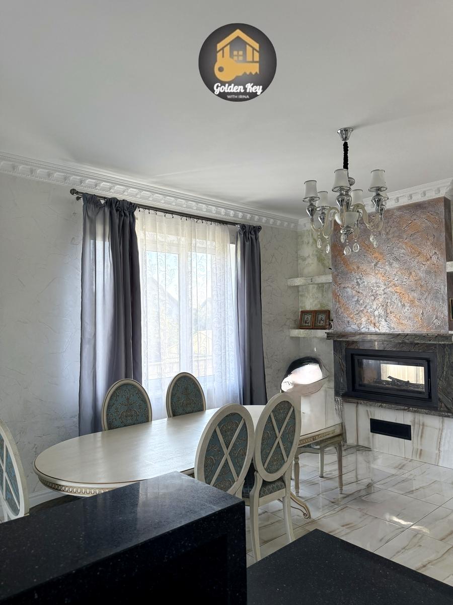1866427876757203