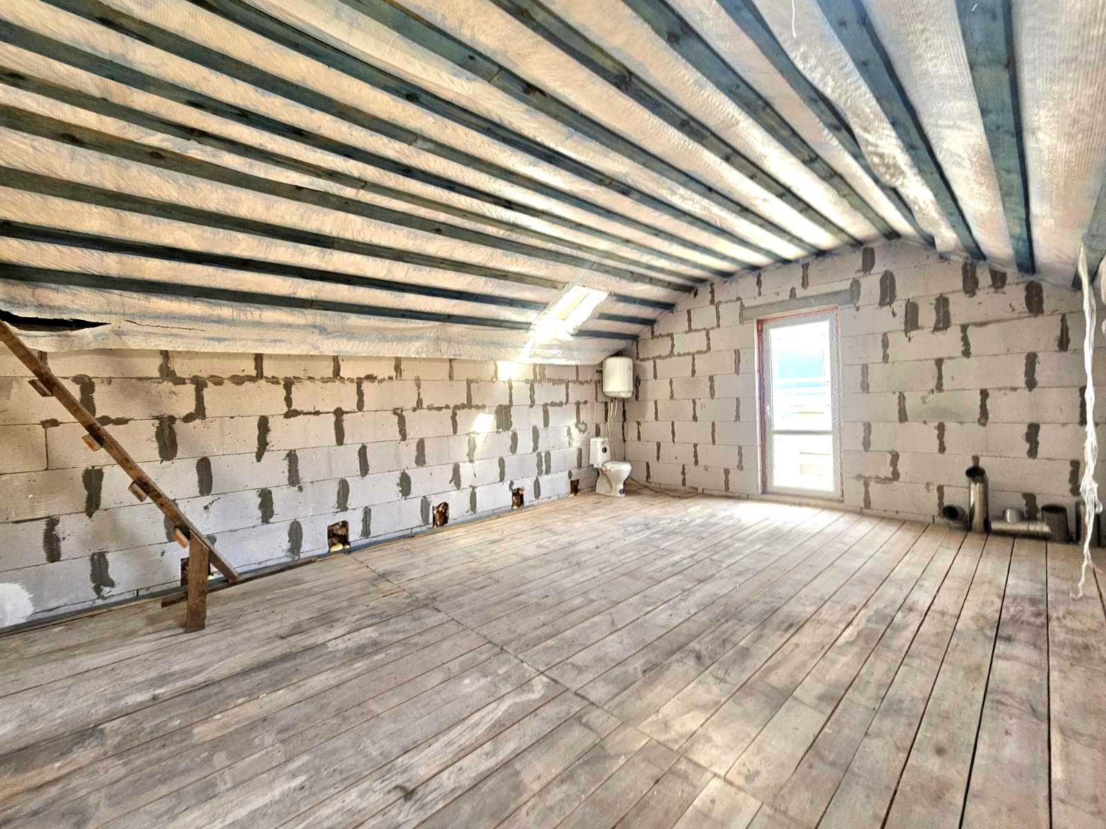 1866428095636089