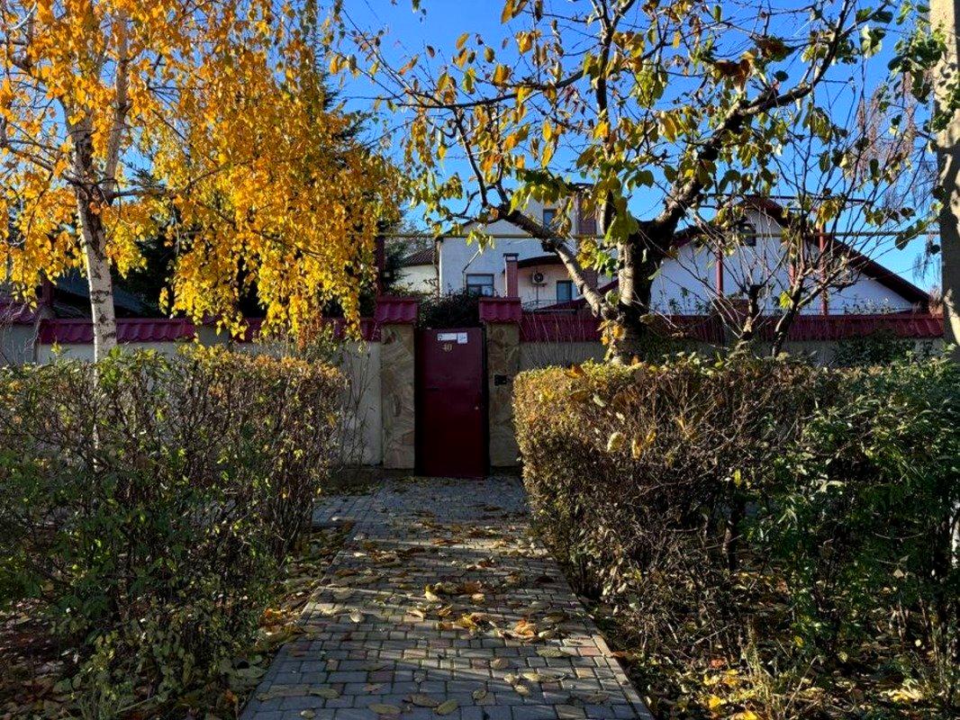 Дом по адресу ул. Почтовая (площадь 222 м²) Дом по адресу ул. Почтовая (площадь 222 м²) - Atlanta.ua