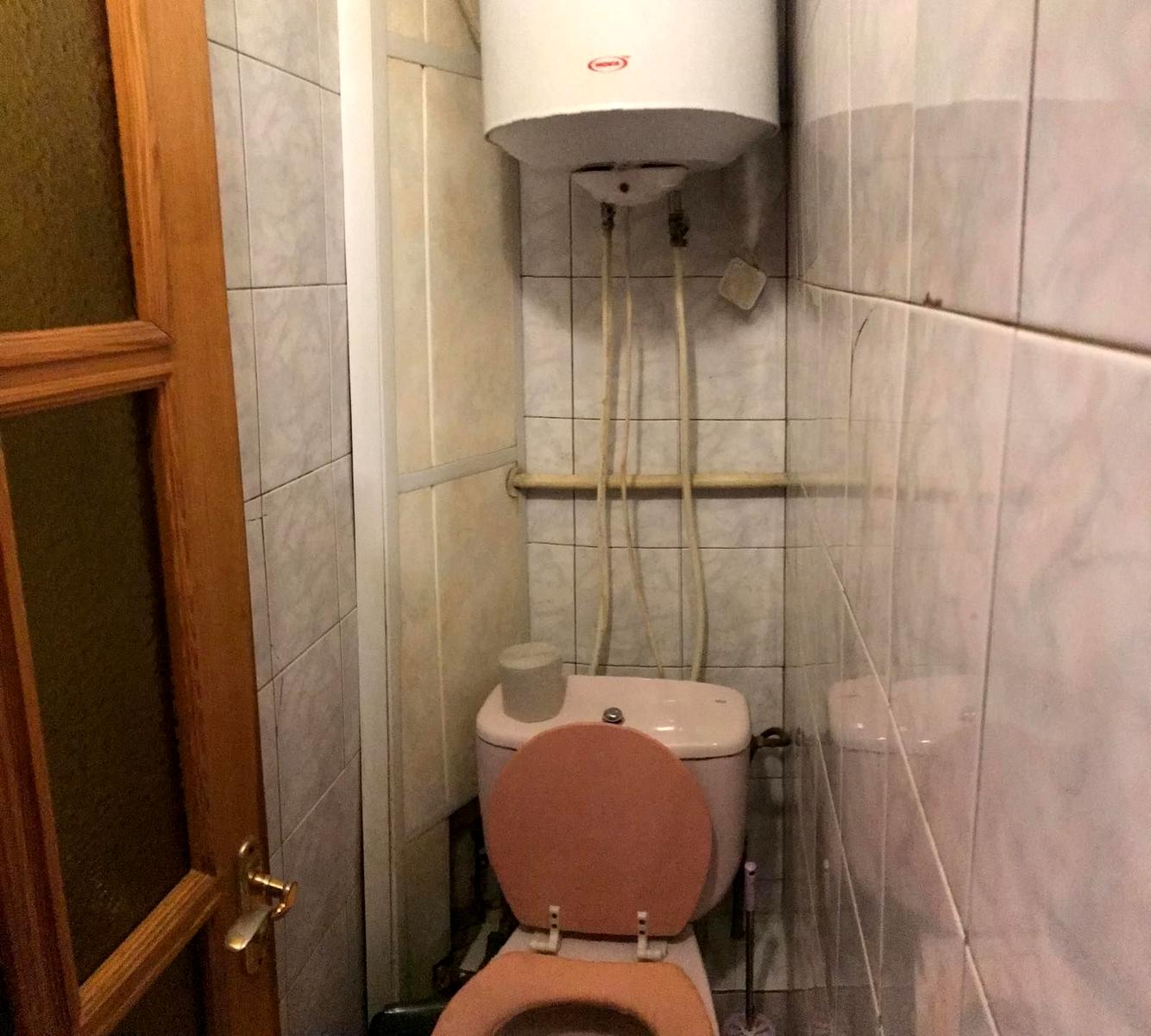 1866428788393416