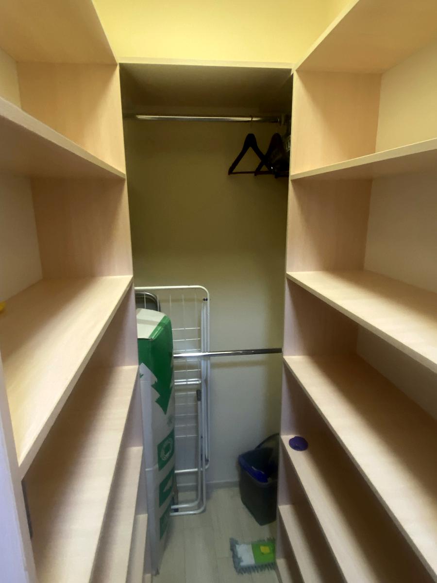 1866433749954833