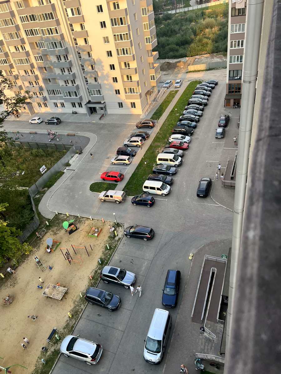 1866436947306689