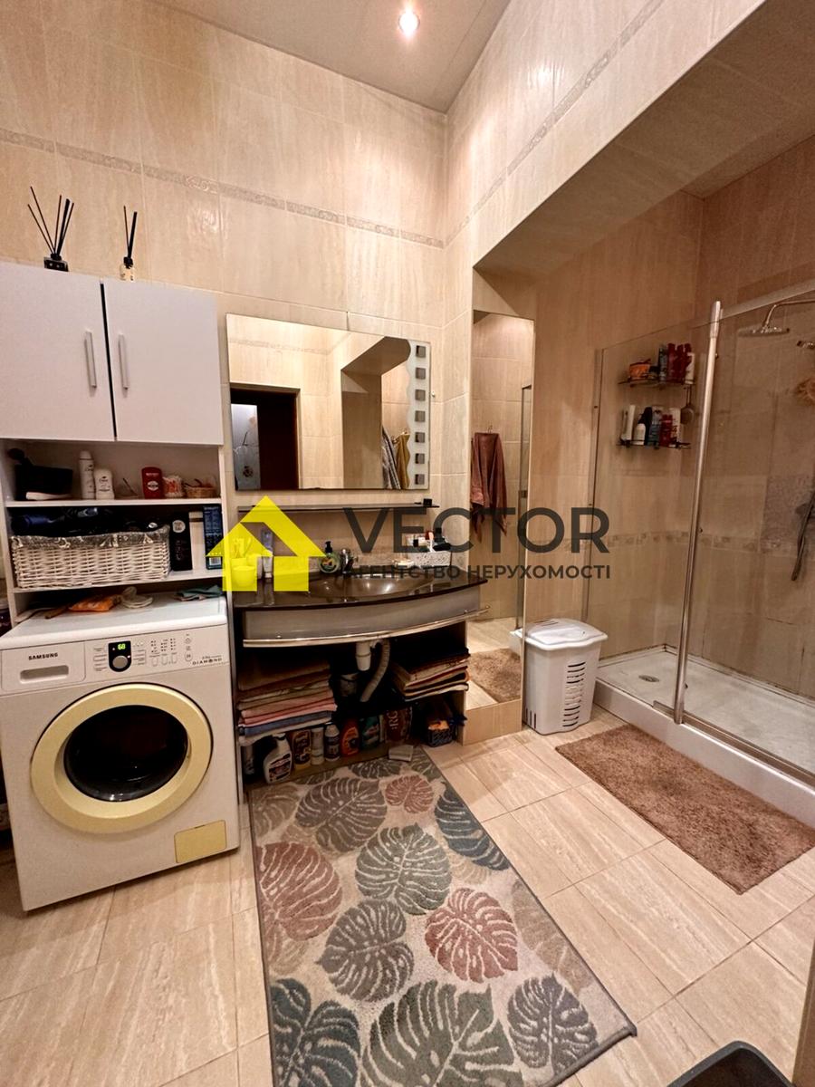 1866439596937289