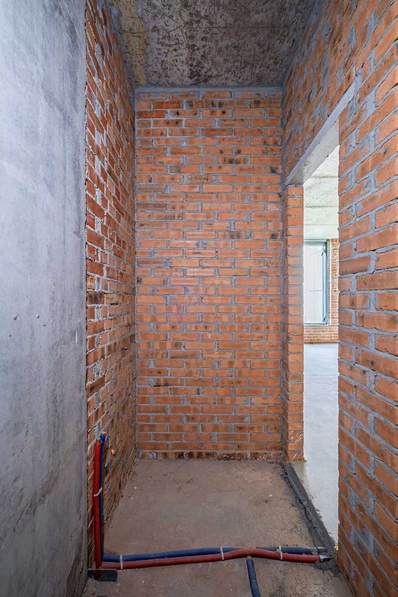 1866439611178859