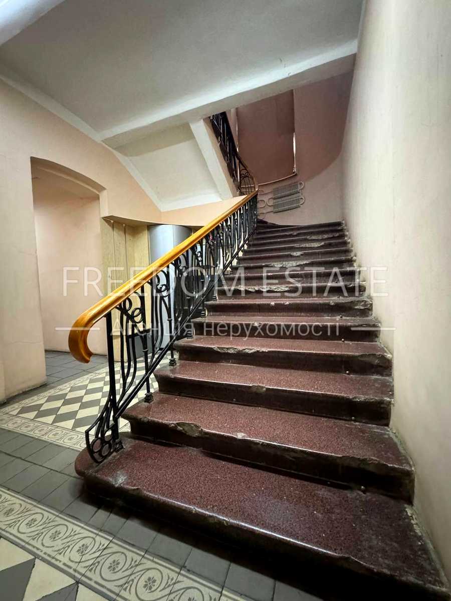 1866442293616740