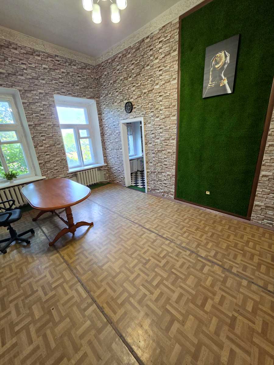 1866450504395982