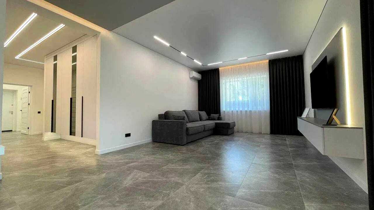 1866454085268329