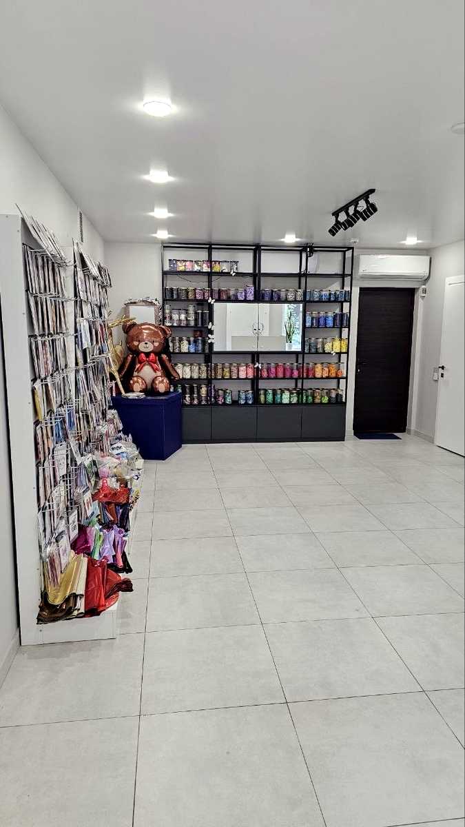 1866504734858727