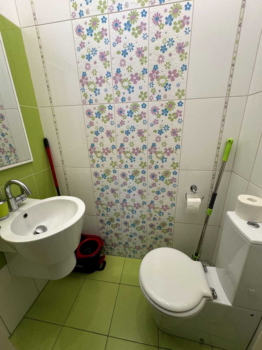 1866517977668352