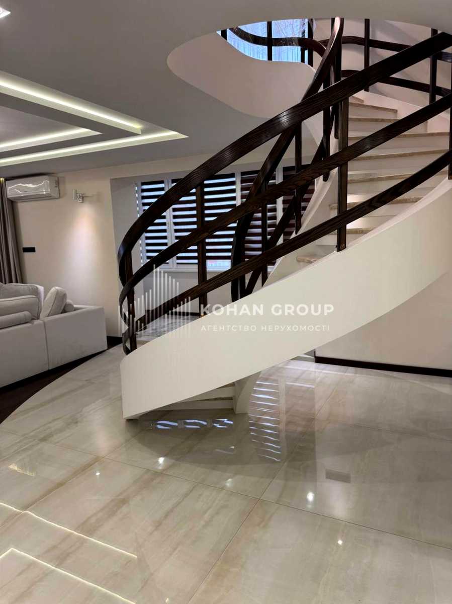 1866518197161768
