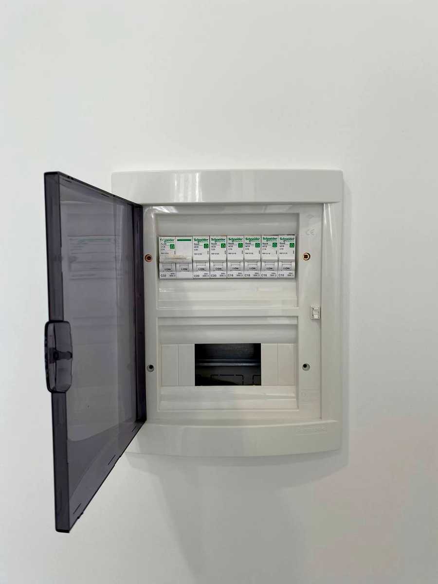 1866524006107951