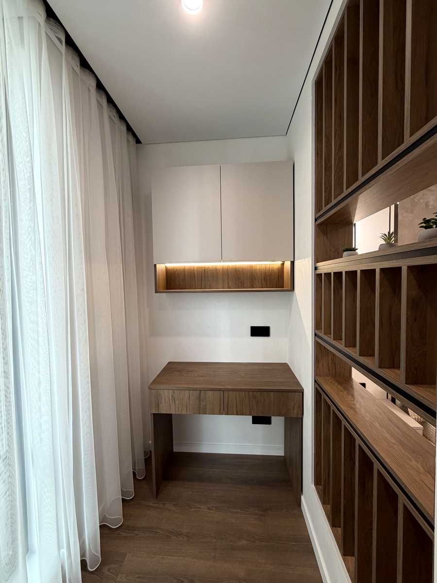 1866526350397531