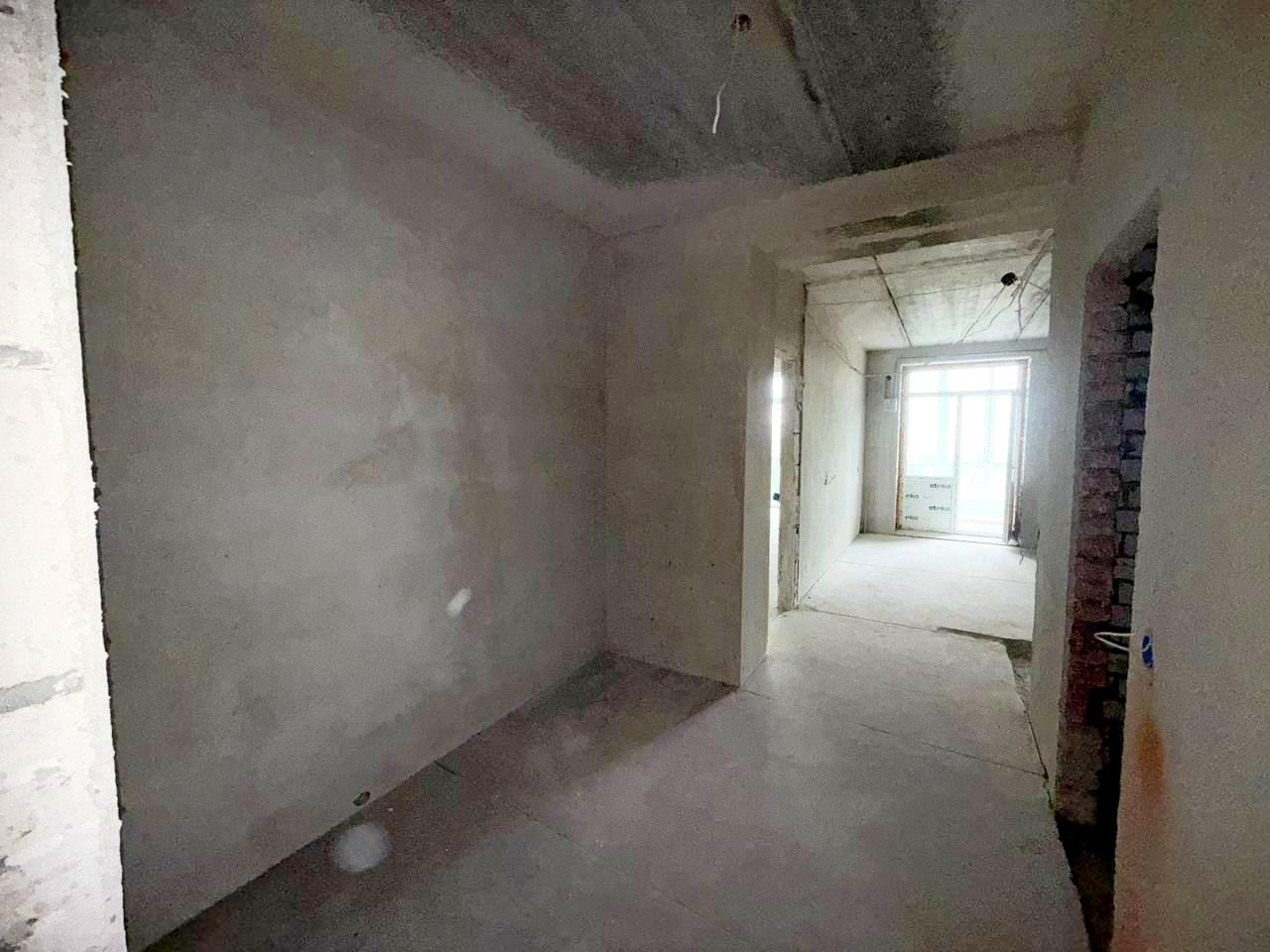 1866528104554829