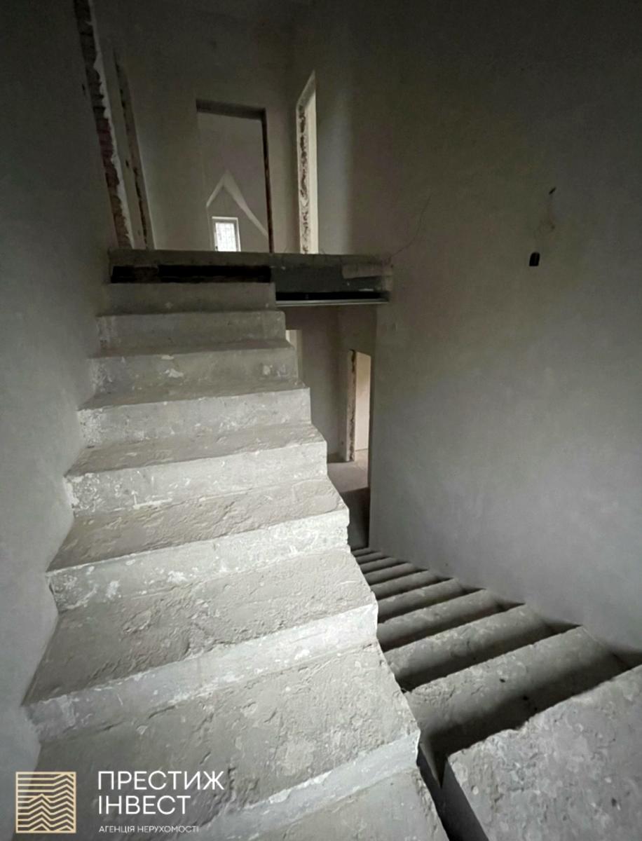 1866532584228741