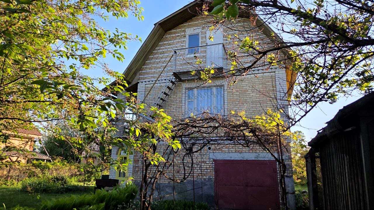 1866534877723238