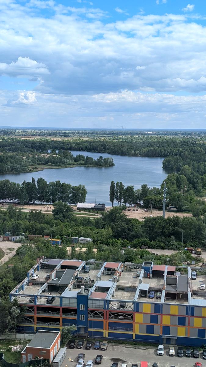 1866536084956706