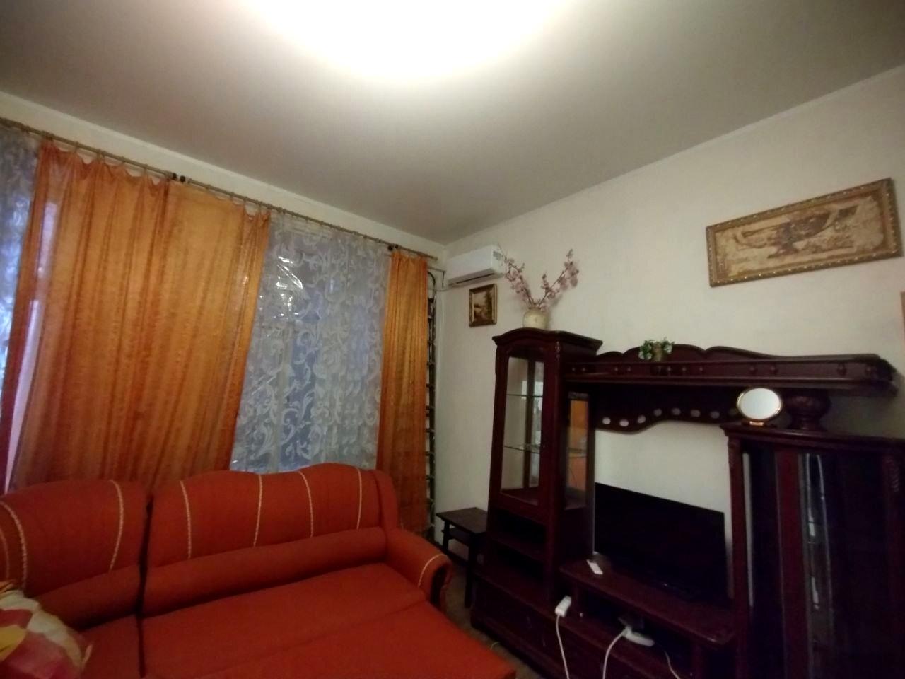 1866538063462354