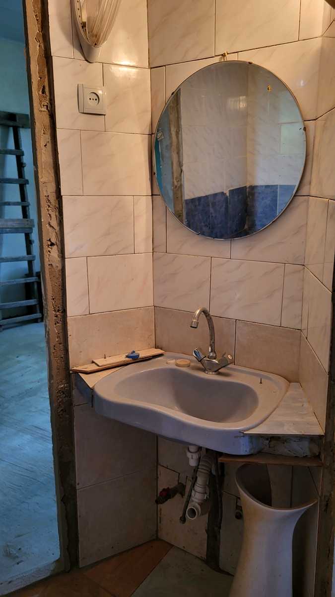1866544058477534