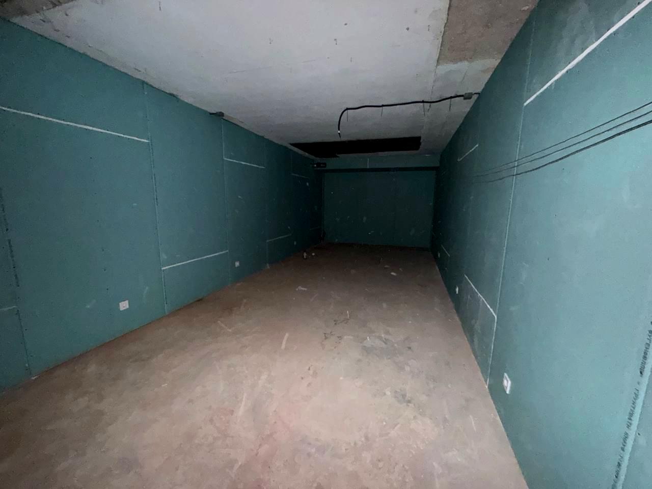 1866554376403580