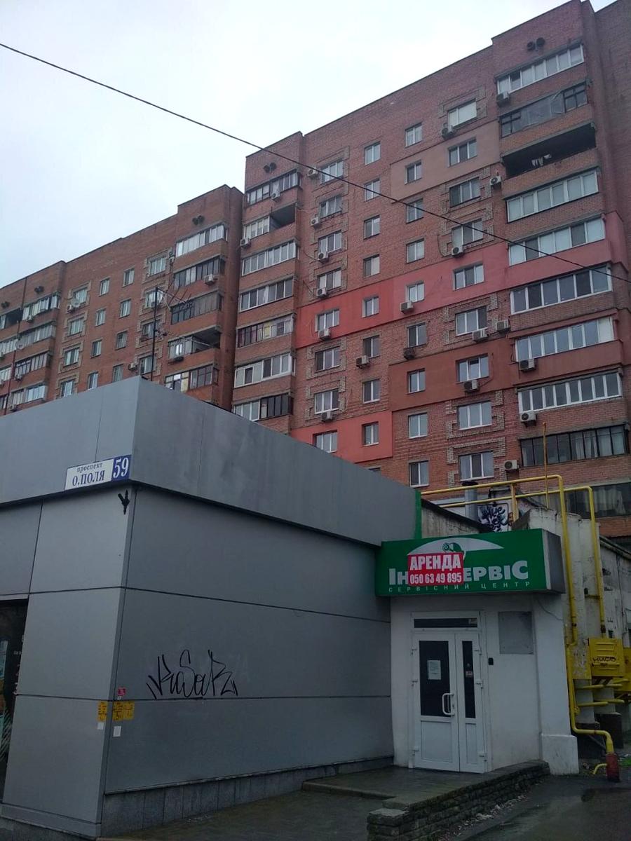 1866555761625270