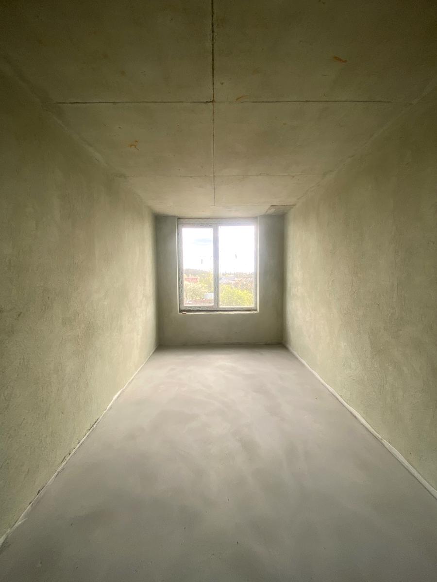 1866610782031992