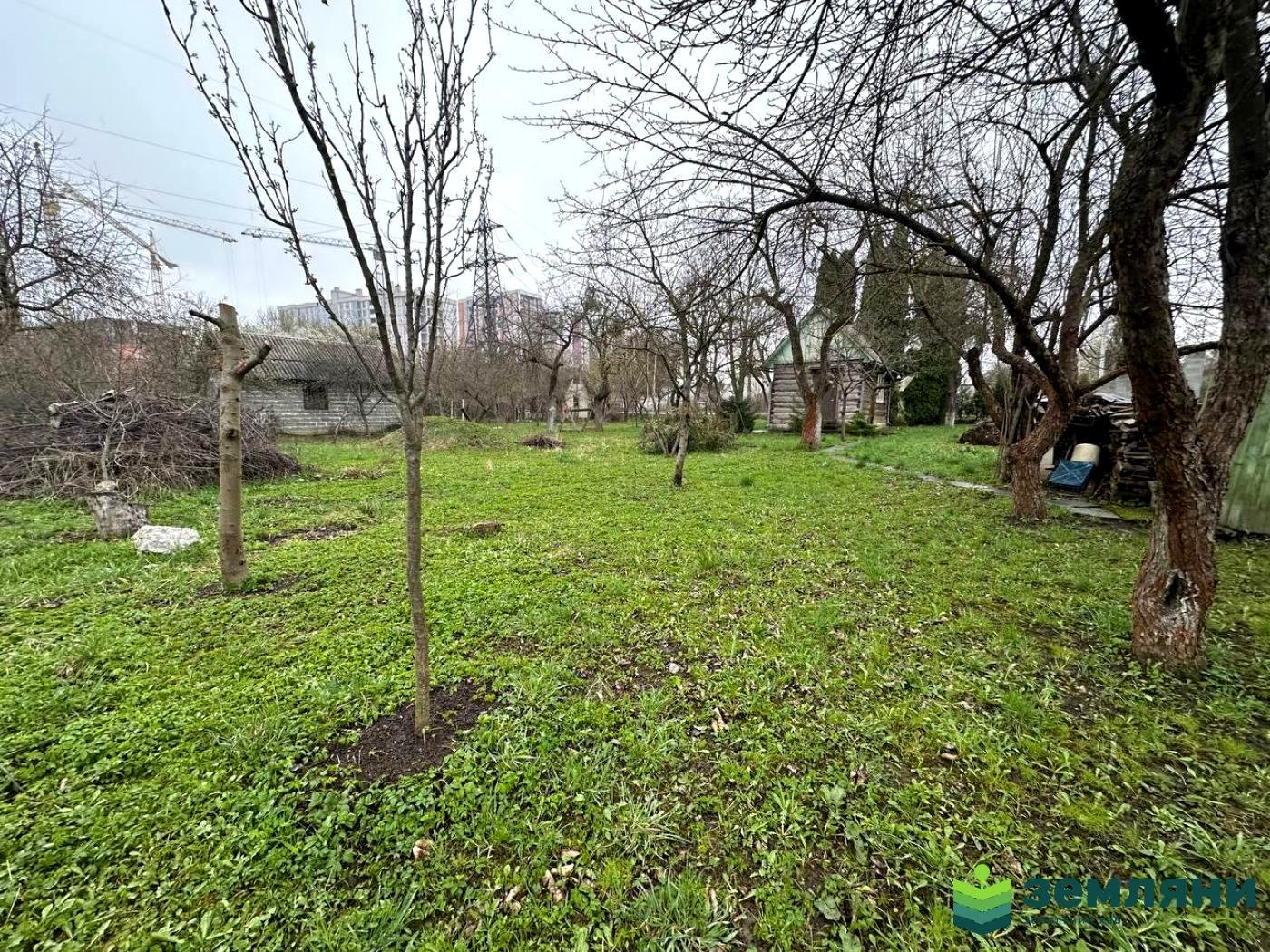 1866616751525583