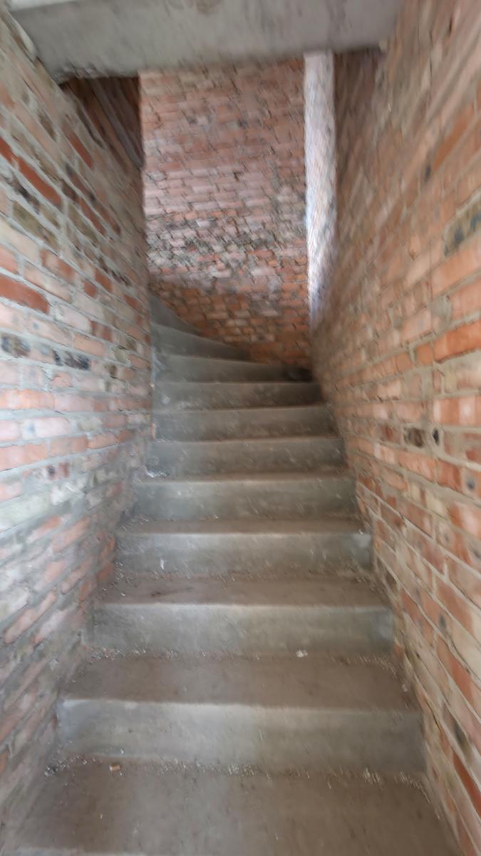 1866618458143412