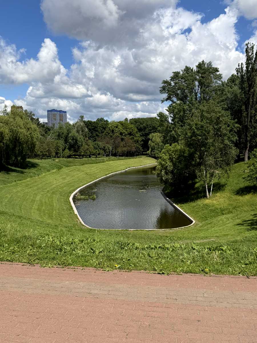1866644194422672