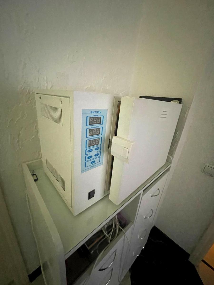 1866646556487704