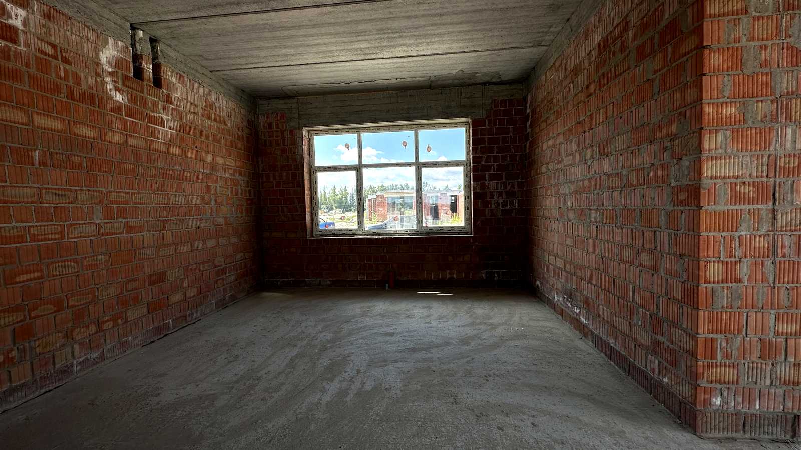 1866697616607298