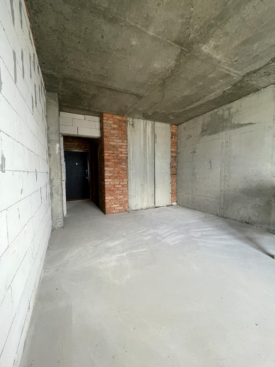 1866698285882320