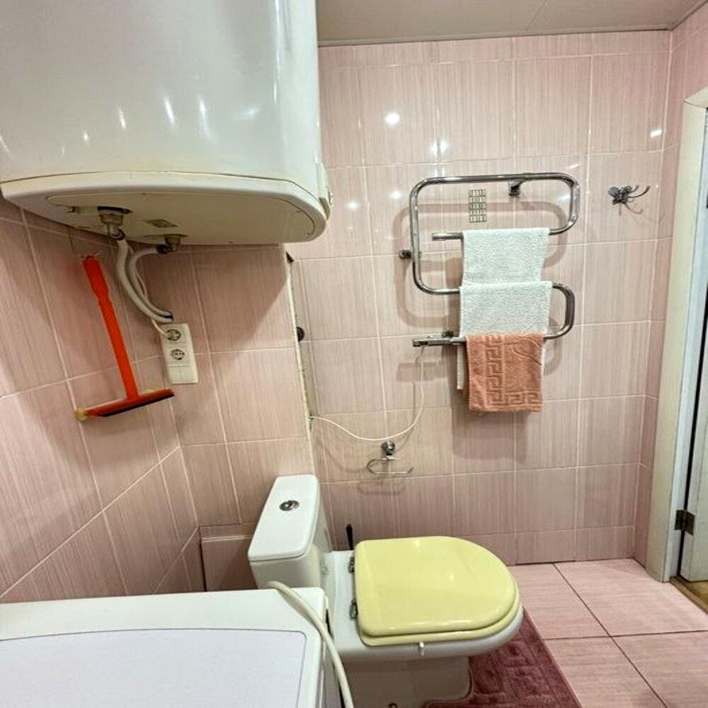 1866708281781838
