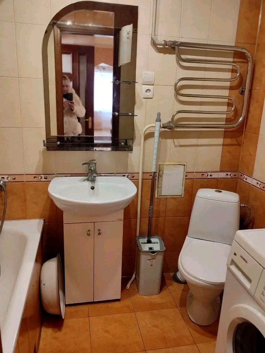 1866730521595634