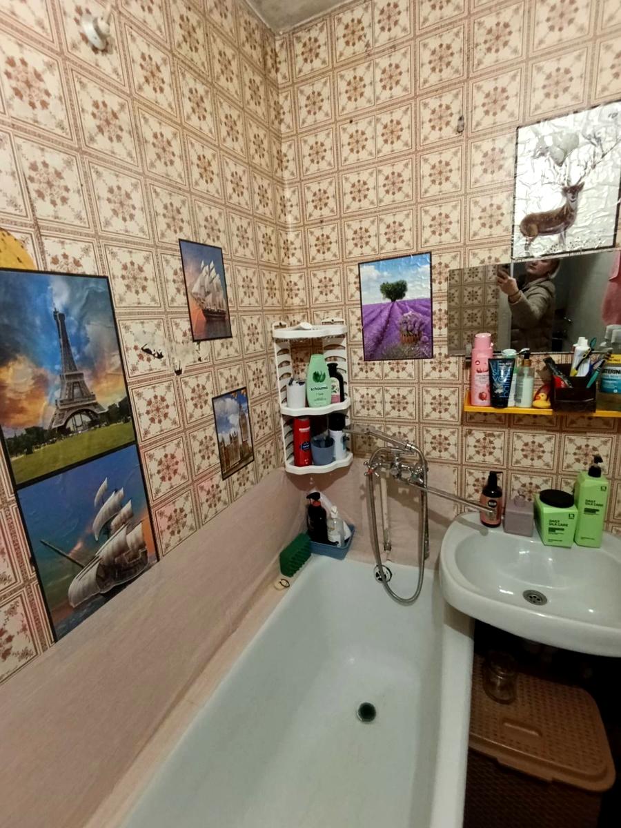 1866785626552074