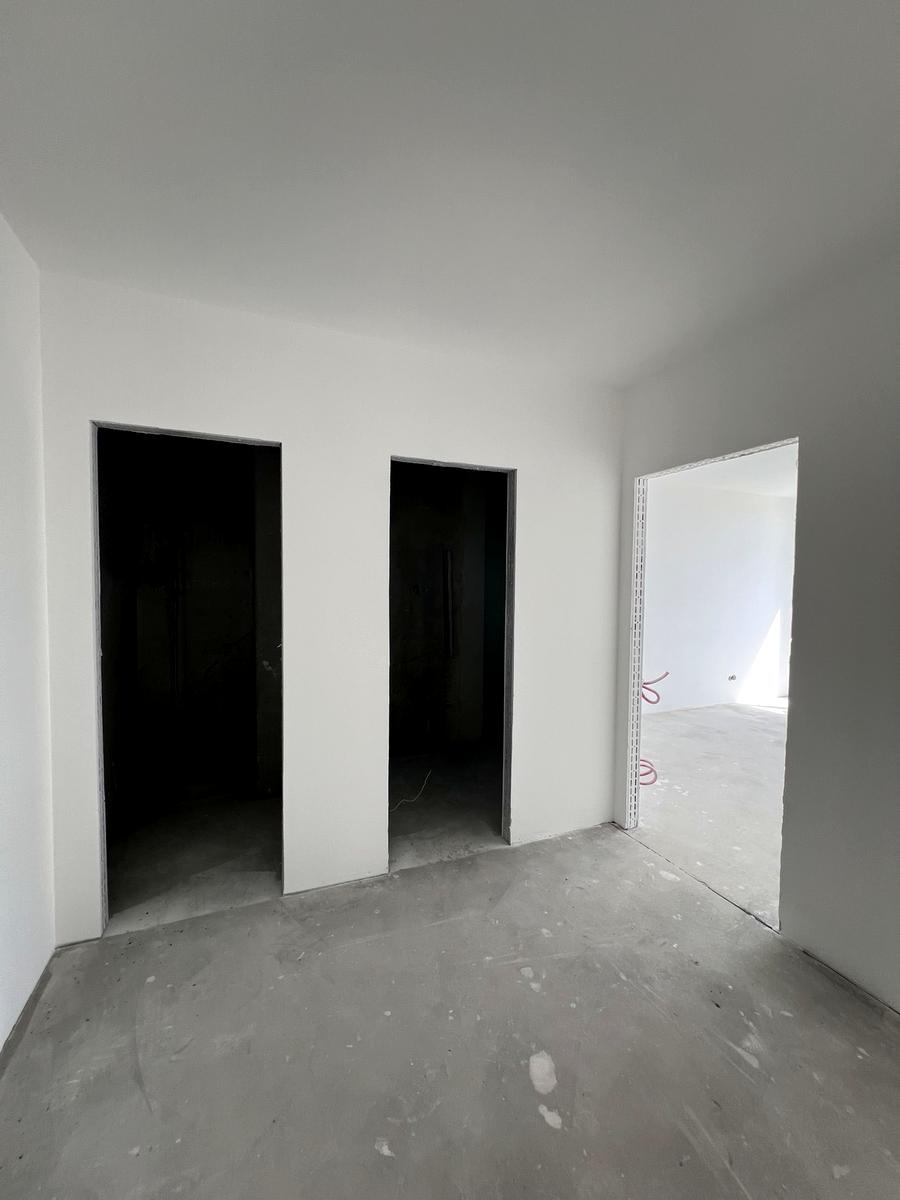1866787482165529