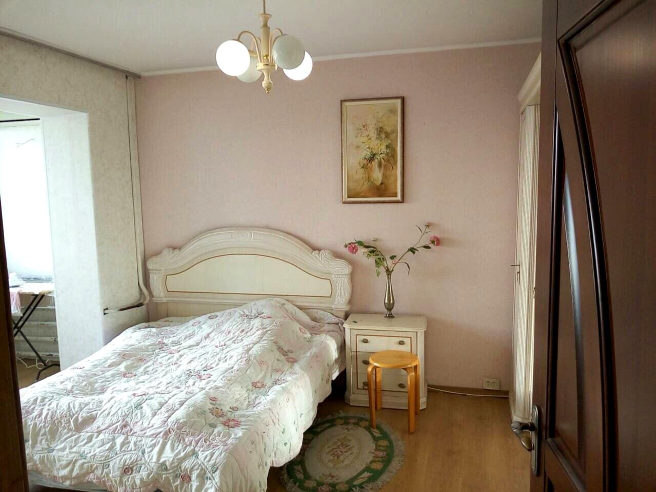 1866789773041371