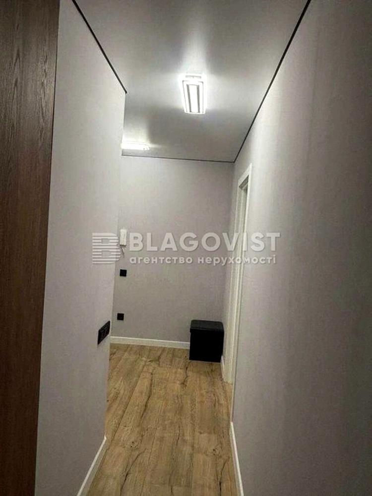 1866792220636445