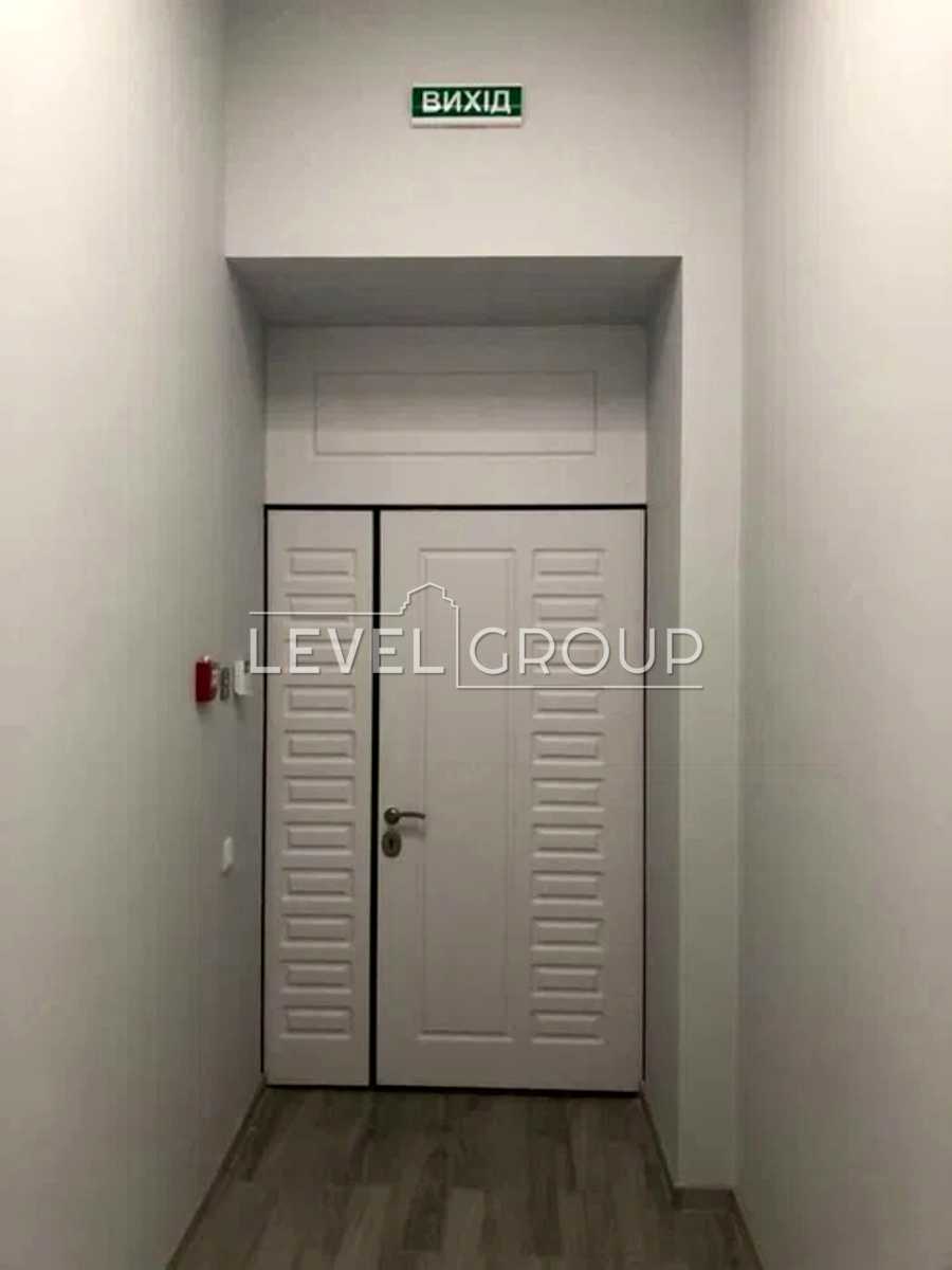 1866795518993298
