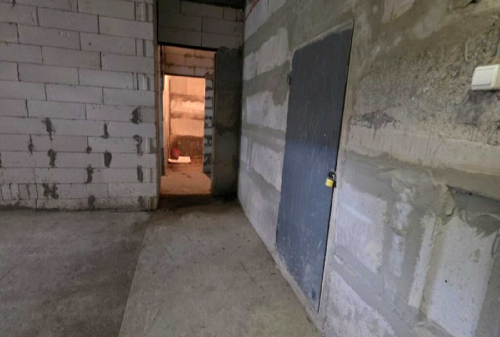 1866795637960227