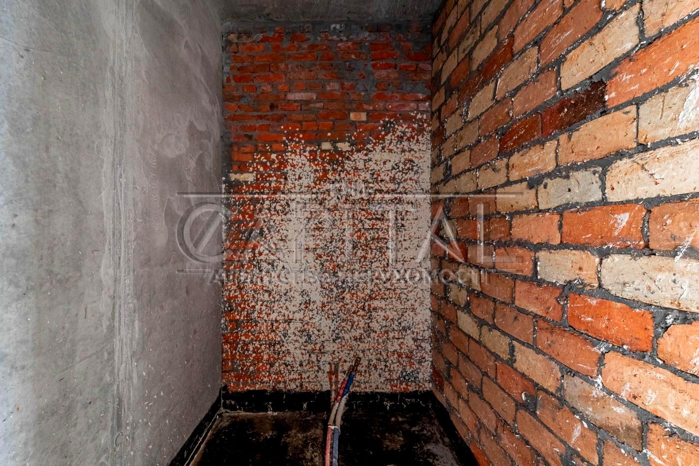 1866796216180866