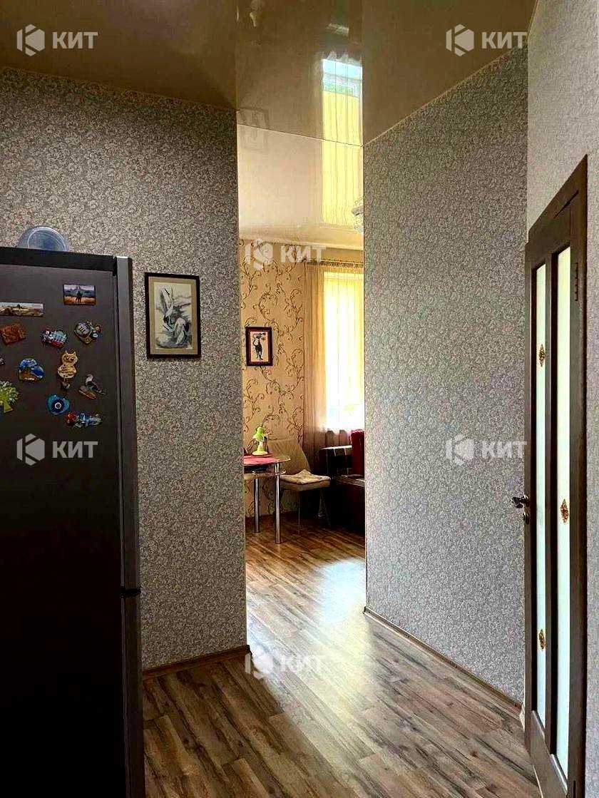 1866796541742285