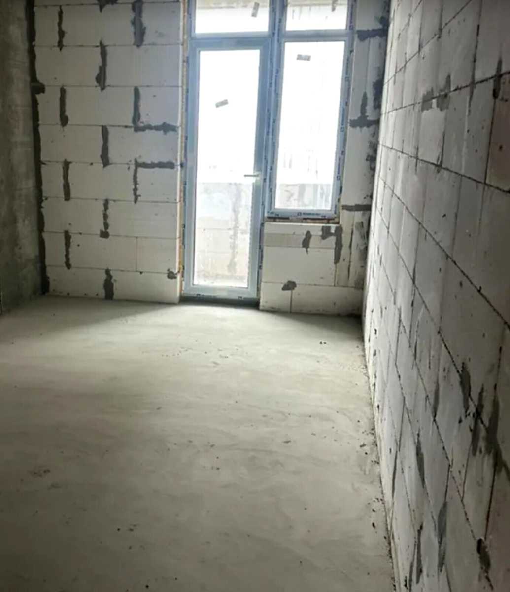 1866797983782756